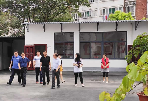 合肥市瑤海區(qū)政協(xié)主席等領(lǐng)導(dǎo)蒞臨安徽徽大姐集團(tuán)社區(qū)家政服務(wù)站參觀考察